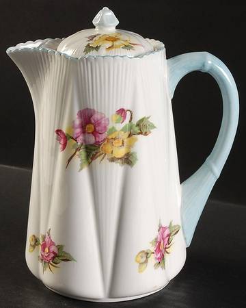 Begonia (Dainty Shape) Hot Water Jug & Lid