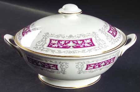 Blenheim Maroon Round Covered Vegetable
