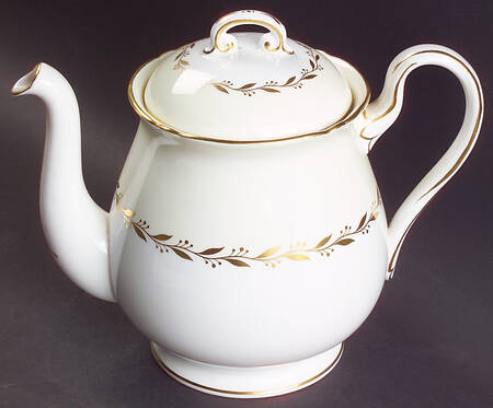 Bridal Wreath Teapot & Lid