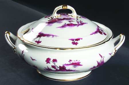 Castle Pink (Gold Trim) Tureen &  Lid