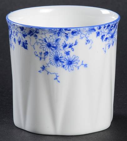 Dainty Blue Cigarette Holder