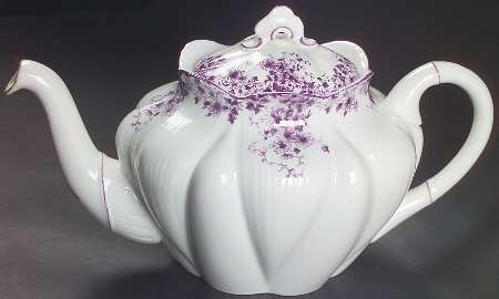 Dainty Mauve Teapot & Lid by Shelley