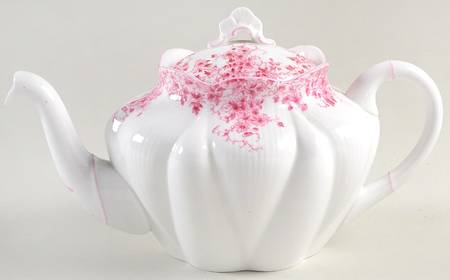 Dainty Pink Teapot & Lid
