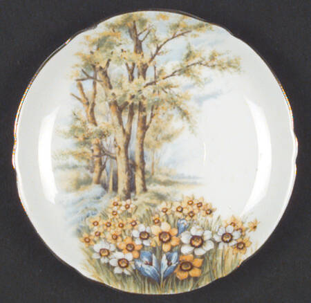 Daffodil Time Saucer