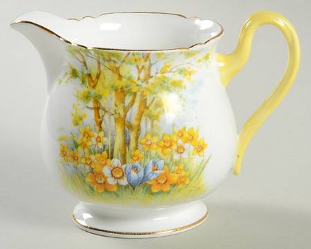 Daffodil Time Creamer
