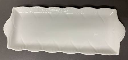 Dainty White (No Trim) Large Sandwich Tray