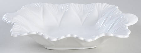Dainty White (No Trim) Bon Bon by Shelley