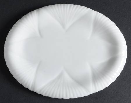 Dainty White (No Trim) Trivet