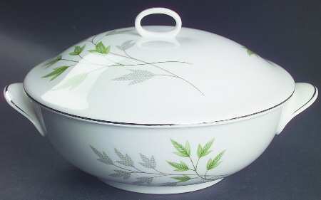 Evergreen Round Covered Vegetable