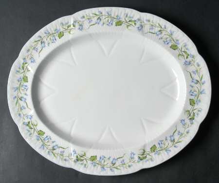 Harebell (Dainty) 15" Oval Serving Platter