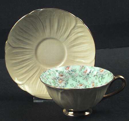 Marguerite (Oleander) Footed Cup & Saucer Set