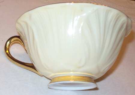 Oleander (Gold Trim) Footed Cup
