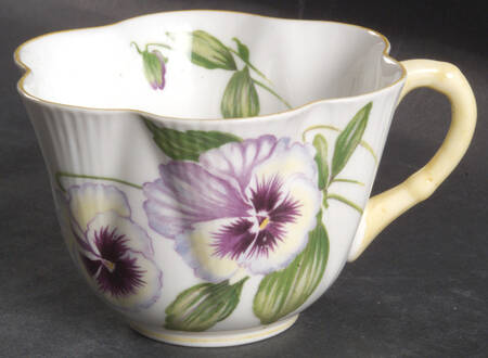 Pansy (Dainty Shape) Flat Cup