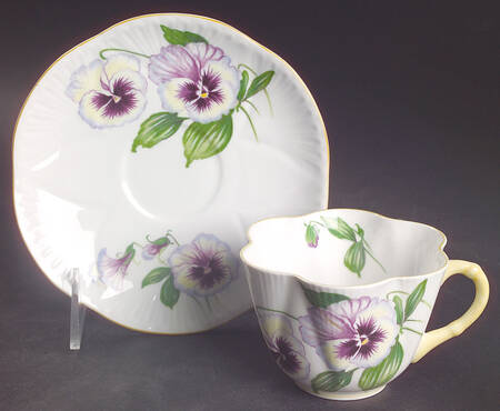 Pansy (Dainty Shape) Flat Cup & Saucer Set