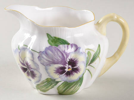 Pansy (Dainty Shape) Mini Creamer
