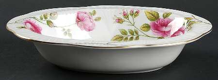 Rambler Rose (Dainty) 9" Oval Vegetable Bowl