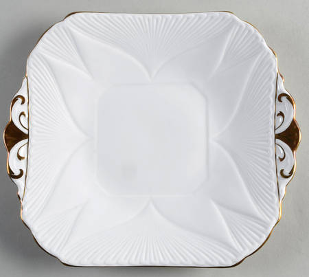 Regency Square Handled Cake Plate