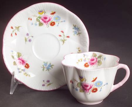 Rose & Red Daisy (Dainty) Flat Cup & Saucer Set