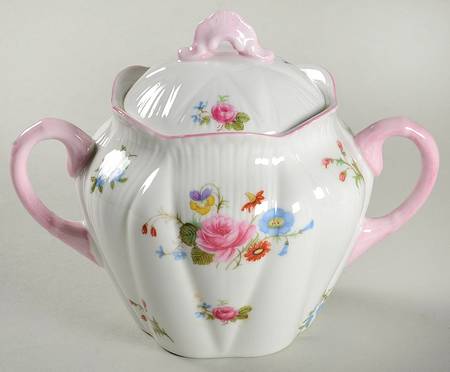 Rose & Red Daisy (Dainty) Sugar Bowl & Lid