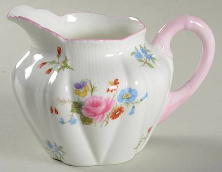 Rose & Red Daisy (Dainty) Creamer