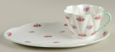 Rosebud (Dainty Shape) Snack Plate & Cup Set
