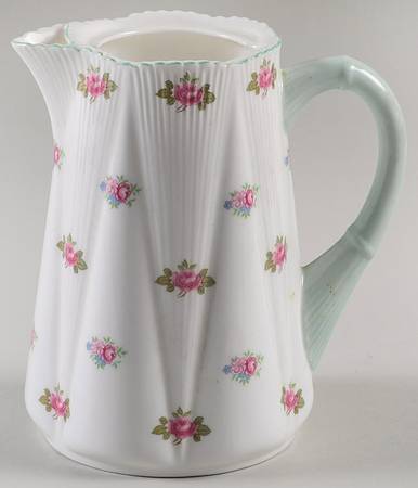 Rosebud (Dainty Shape) Hot Water Jug No Lid