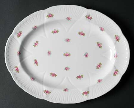 Rosebud (Dainty Shape) 13" Oval Serving Platter