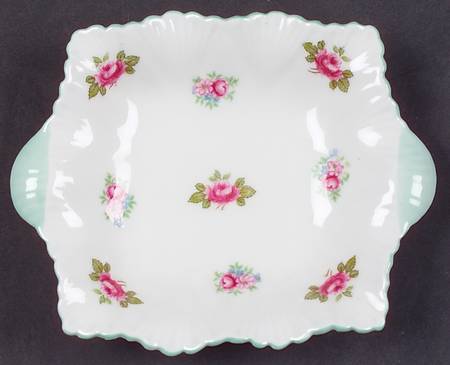 Rosebud (Dainty Shape) 5" Square Sweet Meat