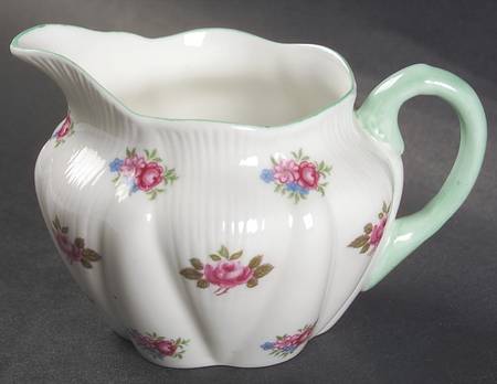 Rosebud (Dainty Shape) Mini Creamer