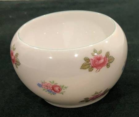 Rosebud (Smooth Edge) Mini Open Sugar Bowl
