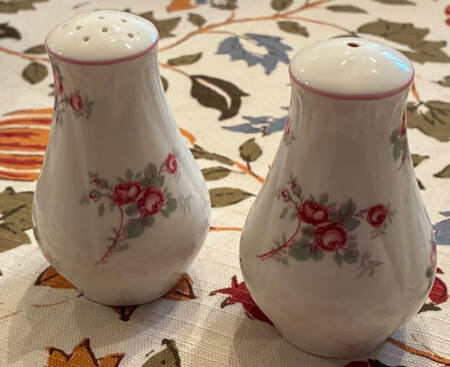 Bridal Rose (Dainty Shape) Salt & Pepper Set