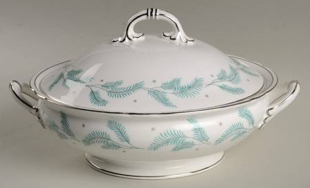 Serenity Round Covered Vegetable