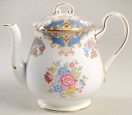 Sheraton Blue (Scalloped) Teapot & Lid