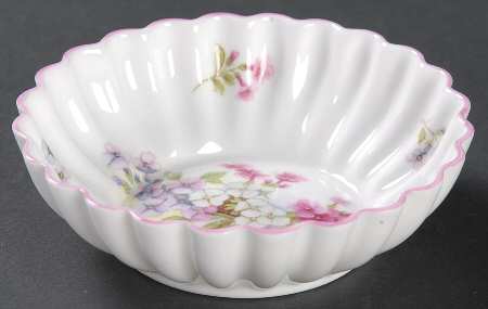 Stocks (Ribbed Shape) Nut Dish