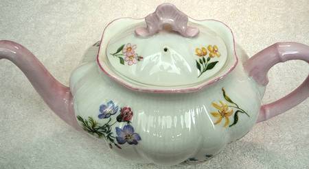 Wild Flowers (Dainty) Teapot & Lid