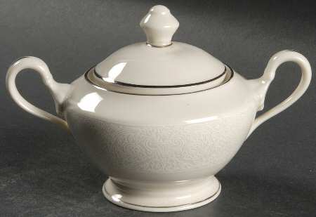 Mantilla Sugar Bowl & Lid