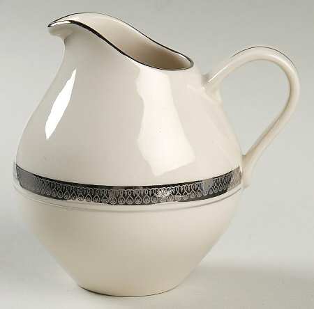 Royal Baroness (Platinum Trim) Creamer