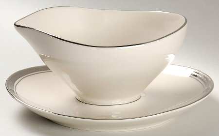 Royal Baroness (Platinum Trim) Gravy Boat with Attached Underplate