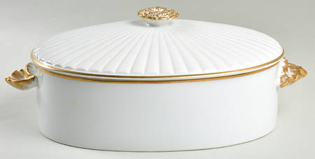 Golden Heirloom 2.75 Quart Oval Covered Casserole