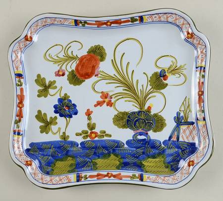 Carnation 10" Rectangular Tray