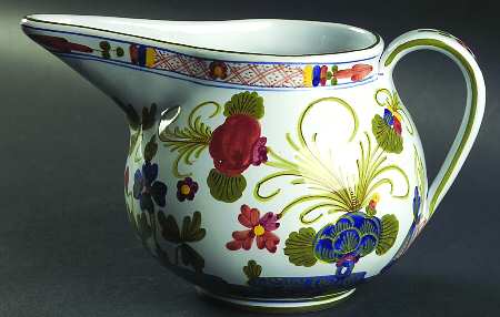 Carnation 32 Oz Pitcher