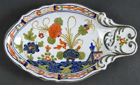 Carnation Oval Cheese Plate