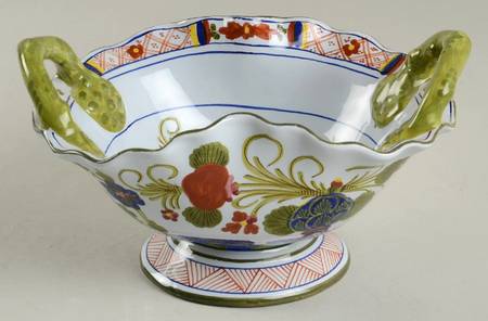 Carnation 7" Oval Handled Bowl