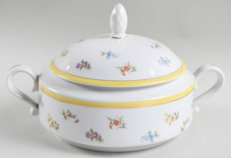 Grand Duchess 2.5 Qt Round Covered Casserole