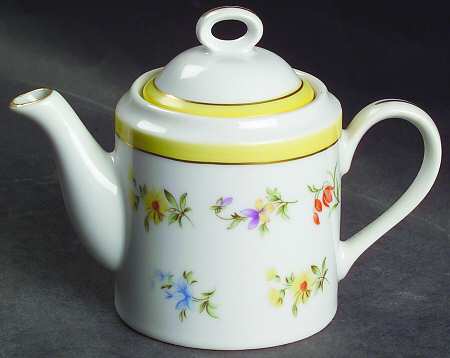 Grand Duchess Creamer & Lid