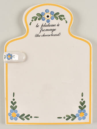 La Lecon De Francais Cheese and Cracker Board
