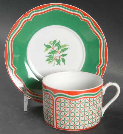 Noel Flat Cup & Saucer Set