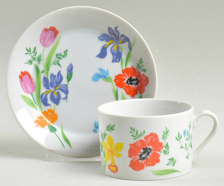 Primavera Flat Cup & Saucer Set