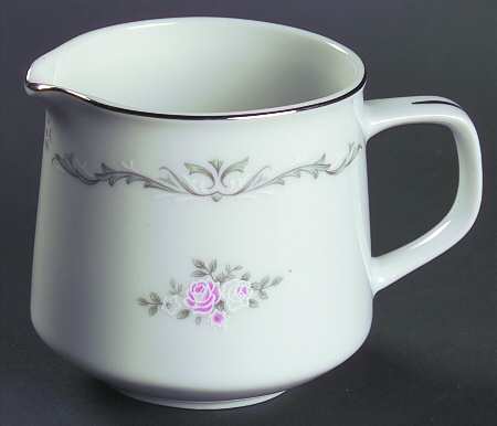 Petite Bouquet Creamer