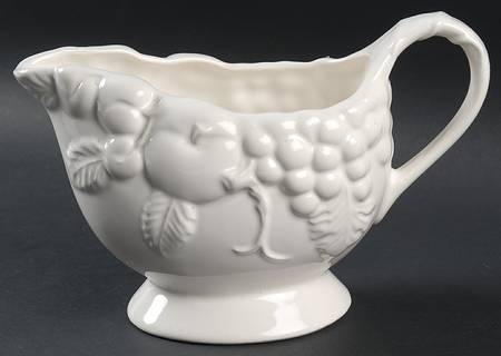SIG7 Gravy Boat